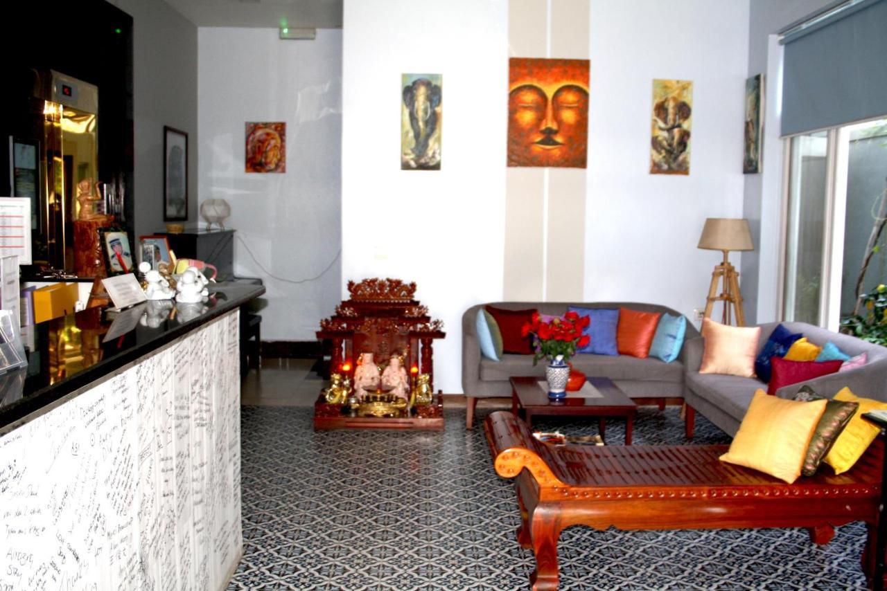 Lalune Hotel Phnom Penh Exteriör bild