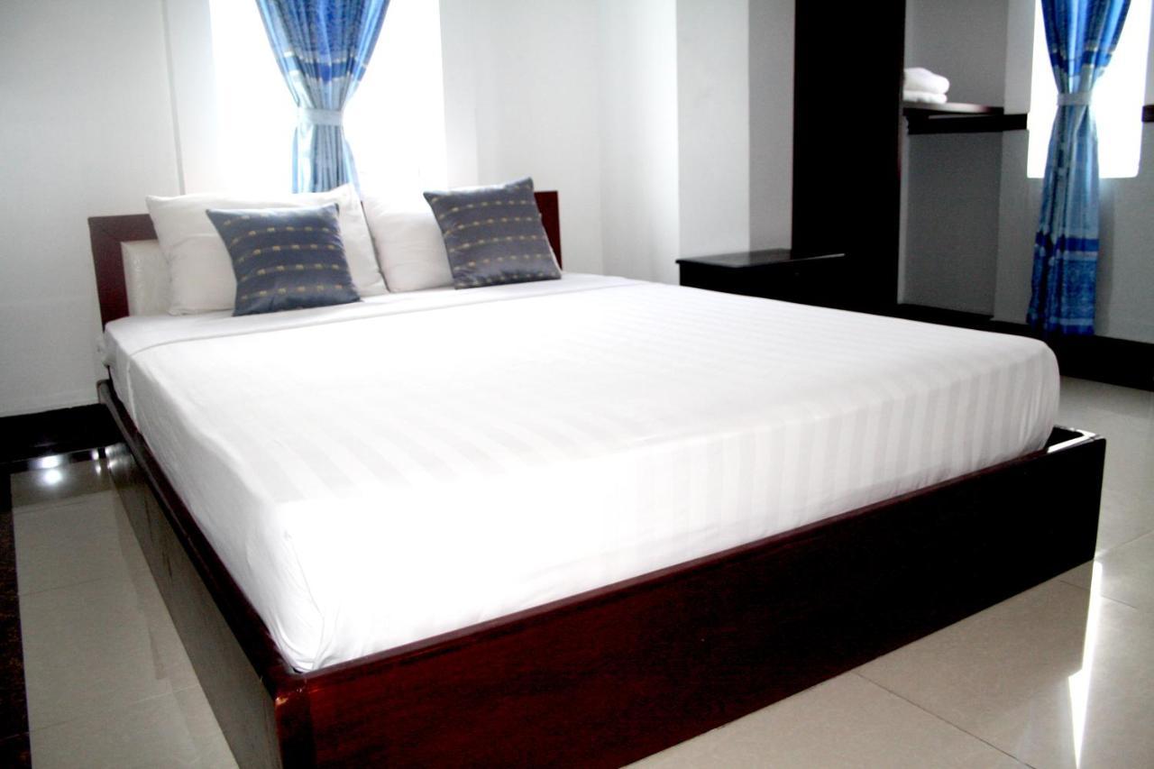 Lalune Hotel Phnom Penh Exteriör bild